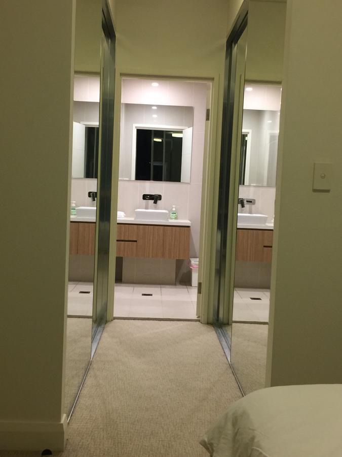 Audley 2 Bedroom High Rise Apartment מראה חיצוני תמונה